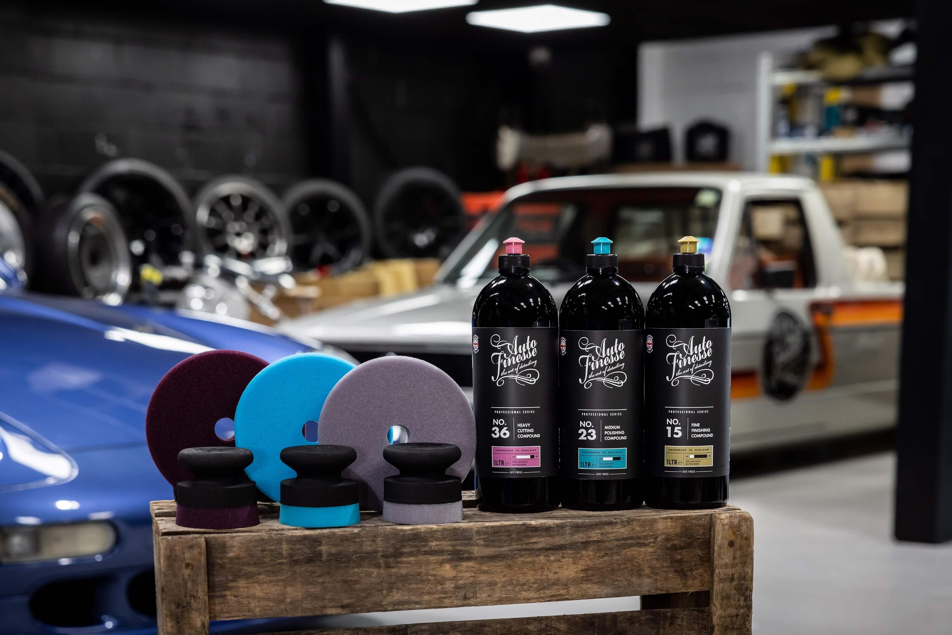 Auto Finesse | Medium Polishing Compound - The Ultimate Swirl Slaying Compound