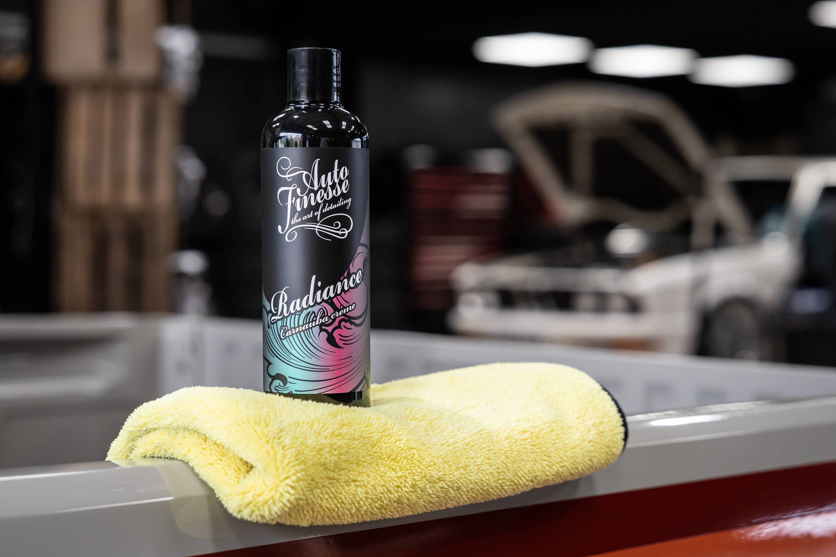 Auto Finesse | Cire de Carnauba Radiance - Formule crème facile à utiliser et à appliquer