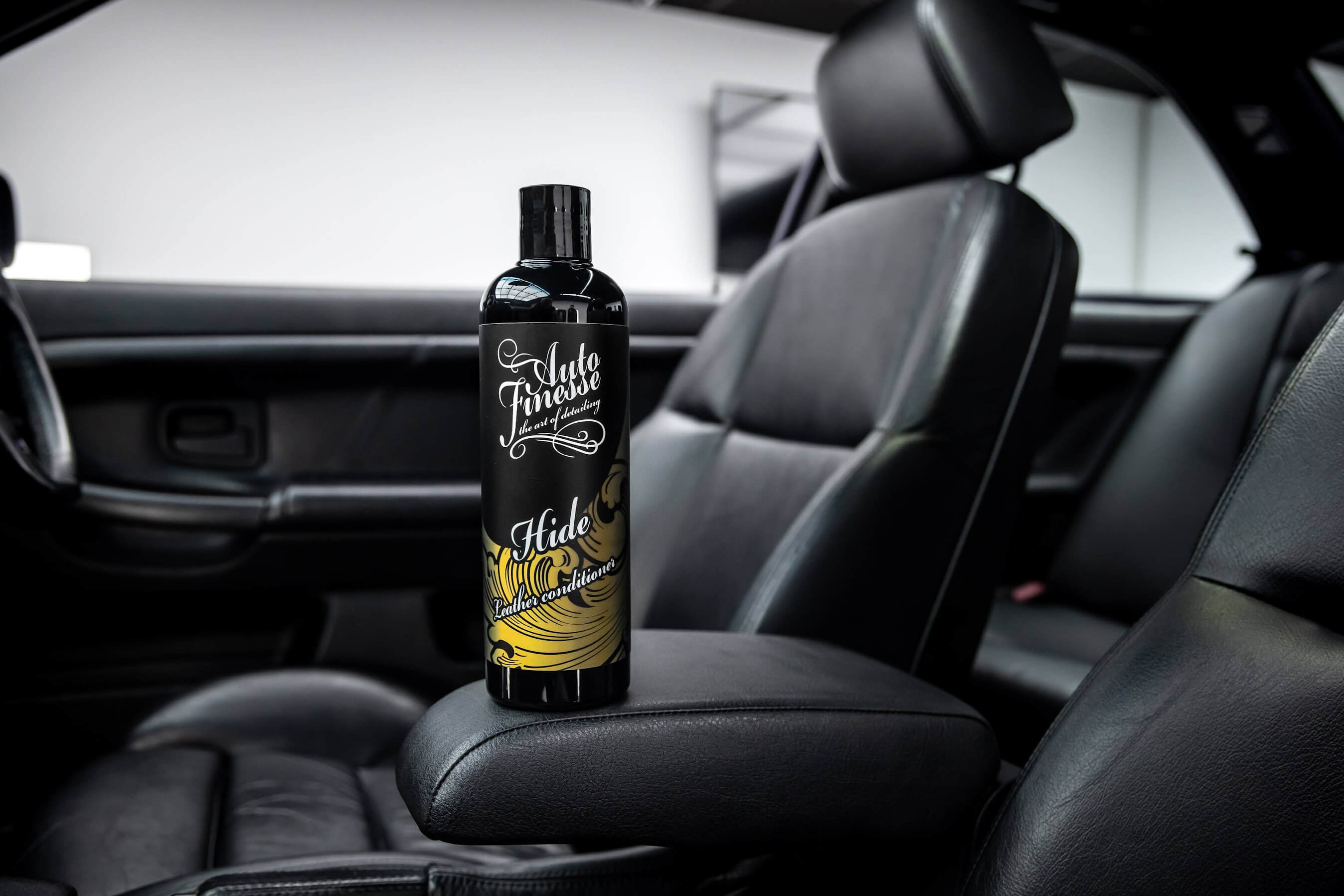 Auto Finesse | Hide Lederpflegemittel, angereichert mit Lanolin und Wachs