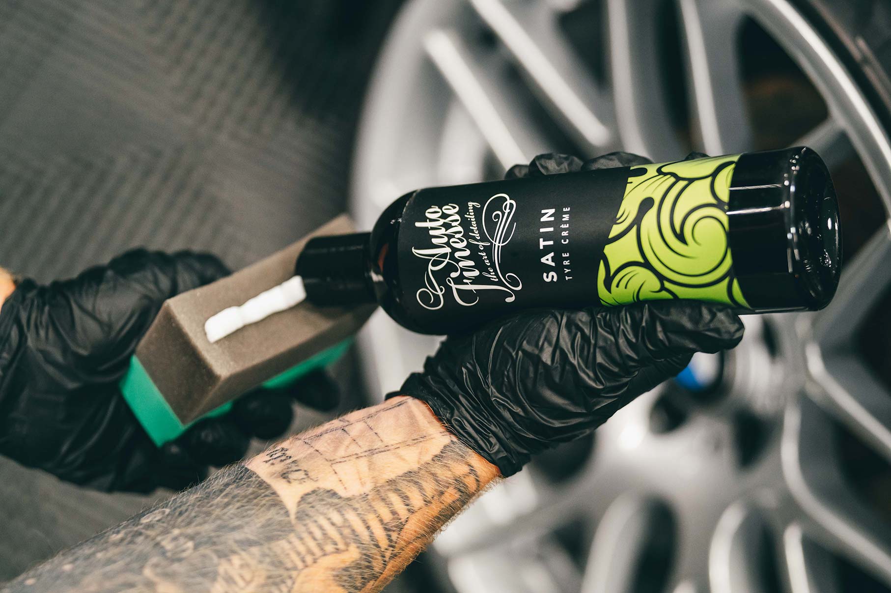 Satin 500ml & Tyre and Trim applicators