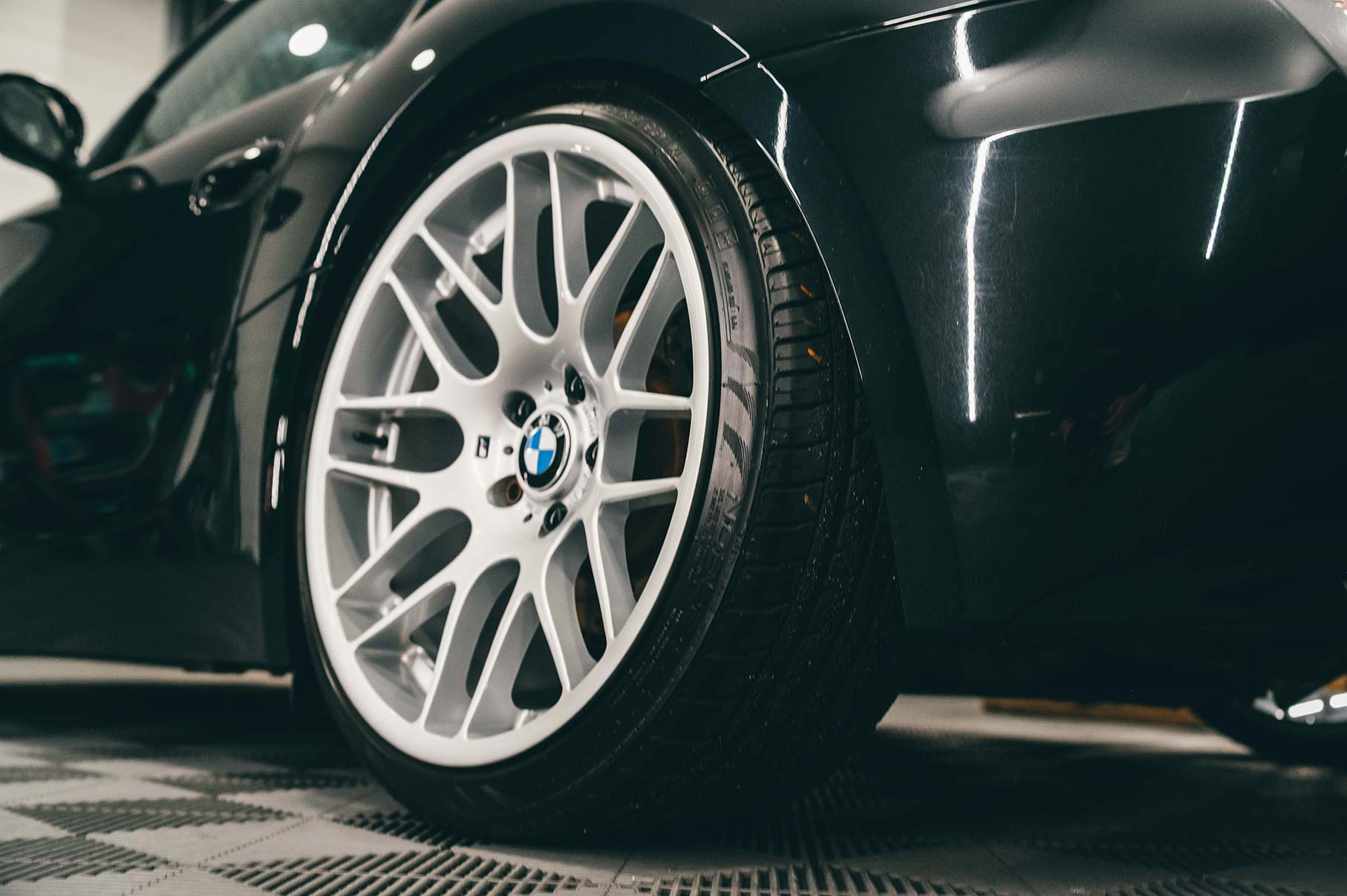 Satin 500ml & Tyre and Trim applicators