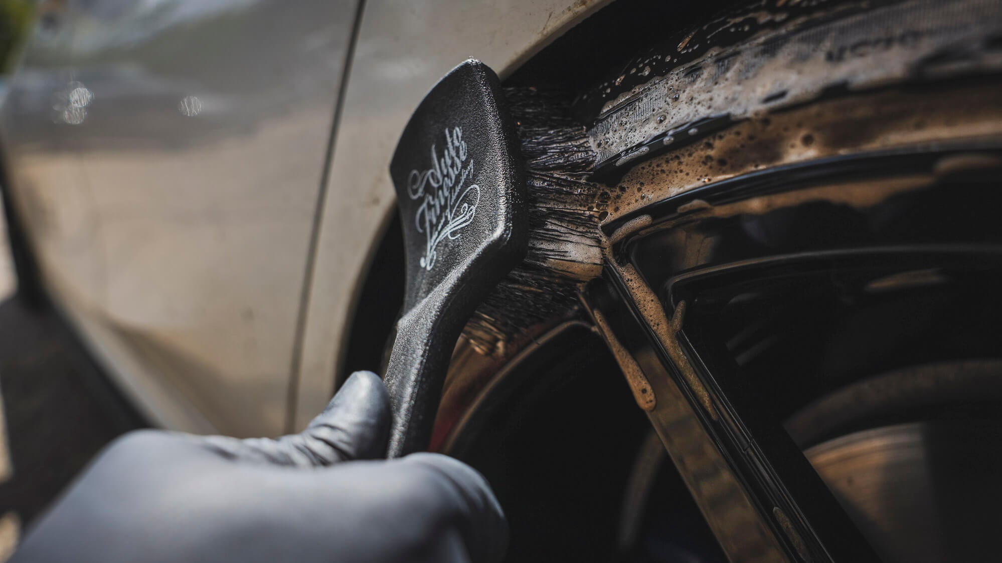 Auto Finesse | Tread Tyre Cleaner - Just Spray, Scrub &amp; Rinse