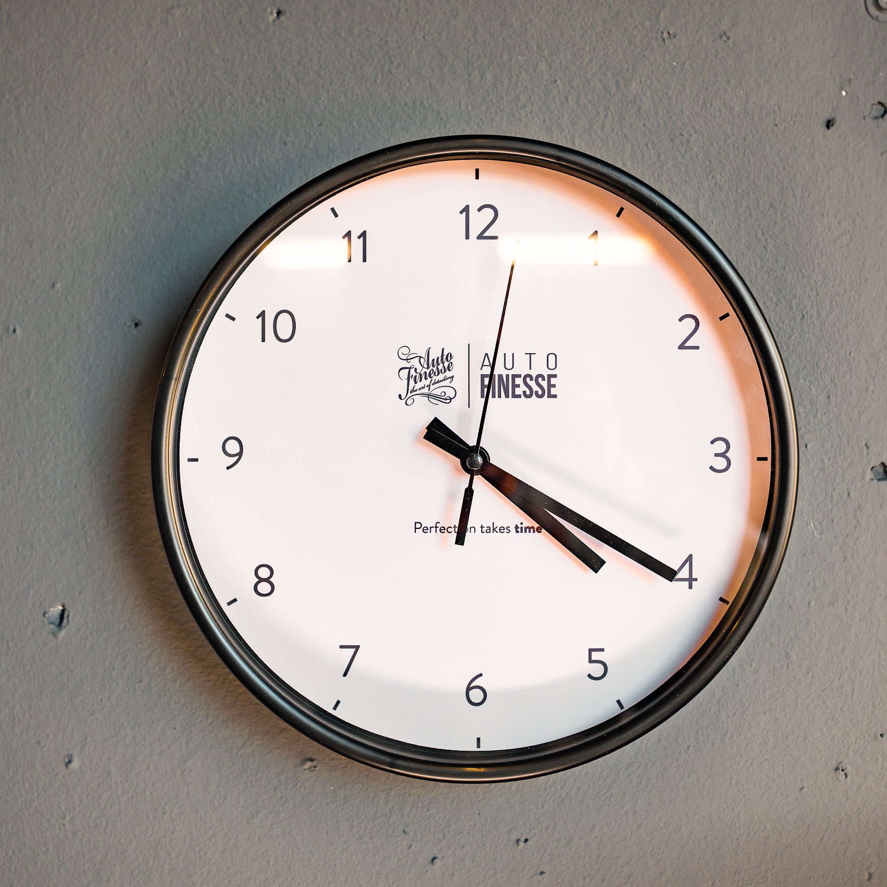 Detailing Workshop Clock
