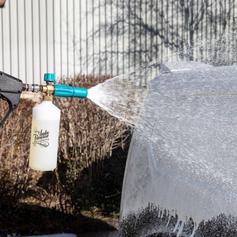 Spraying Lavish Ceramic Foam