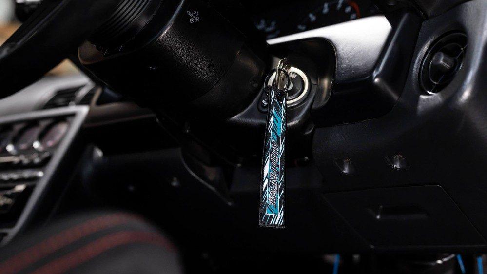 V3 Race Flight Tag Keyring_ Teal_ In Ignition