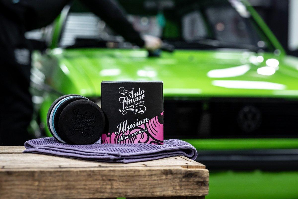 Illusion Show Car Wax and Microfiber Towel
