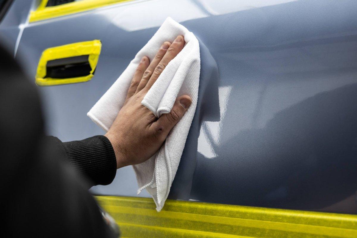 Revitalise No:1_ wiping with microfiber cloth